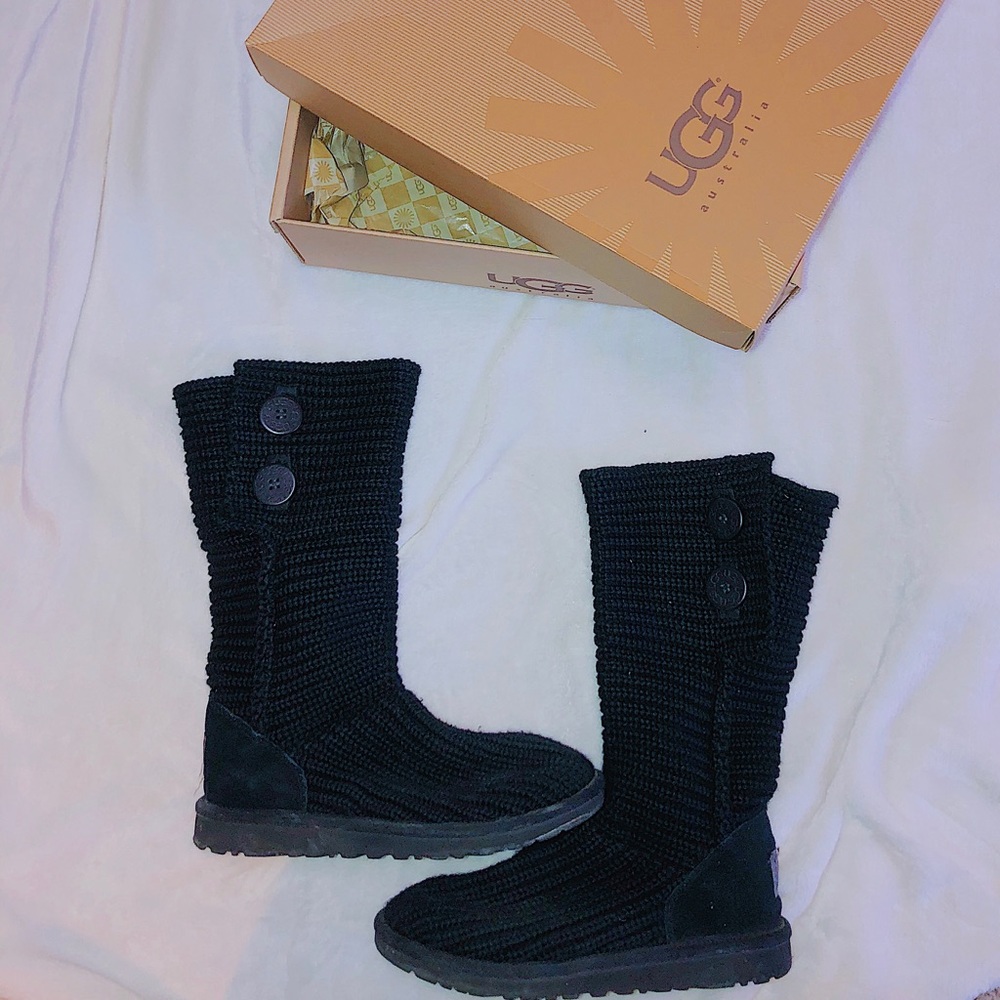 Black Knitt Ugg boots